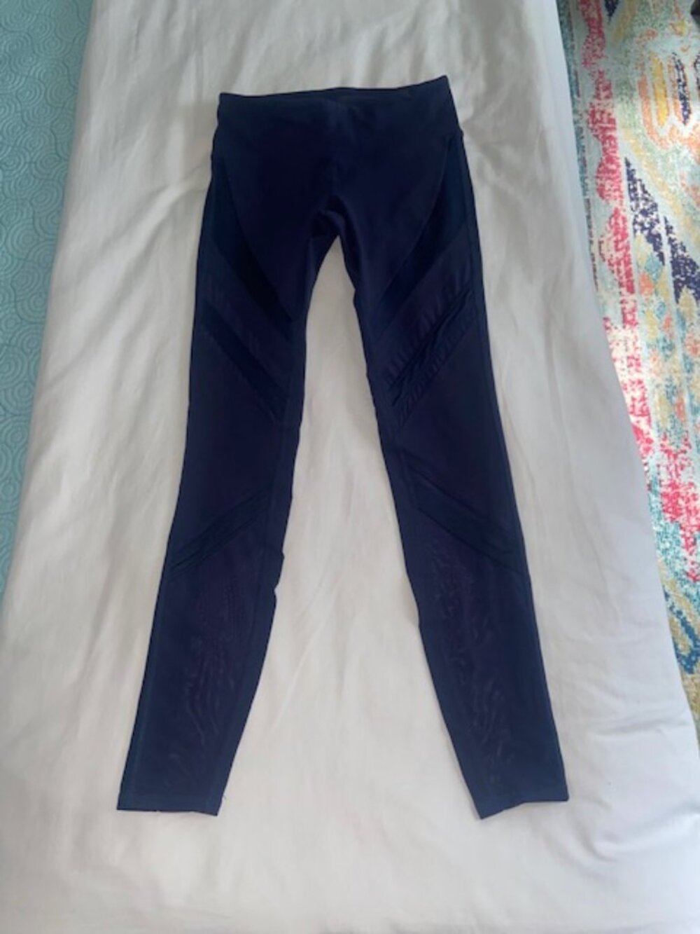 ALO Yoga Navy Blue Mesh-Panel Leggings in Size XS